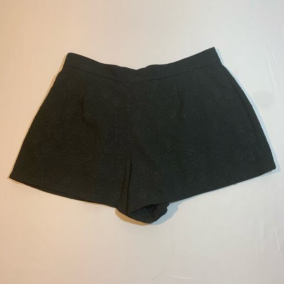 Free People | Black Embroidered Pleated Shorts 10 - Picture 5 of 6